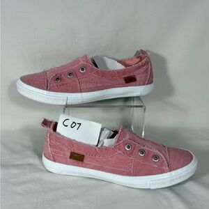 Blowfish Malibu Women's Pink Distressed Pull On Laceless Sneakers Size 10